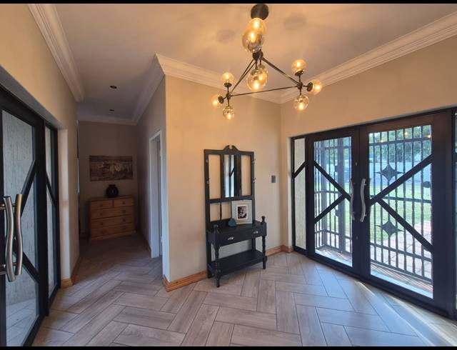 4 BEDROOM HOUSE FOR SALE IN VANDERBIJLPARK SW 5
